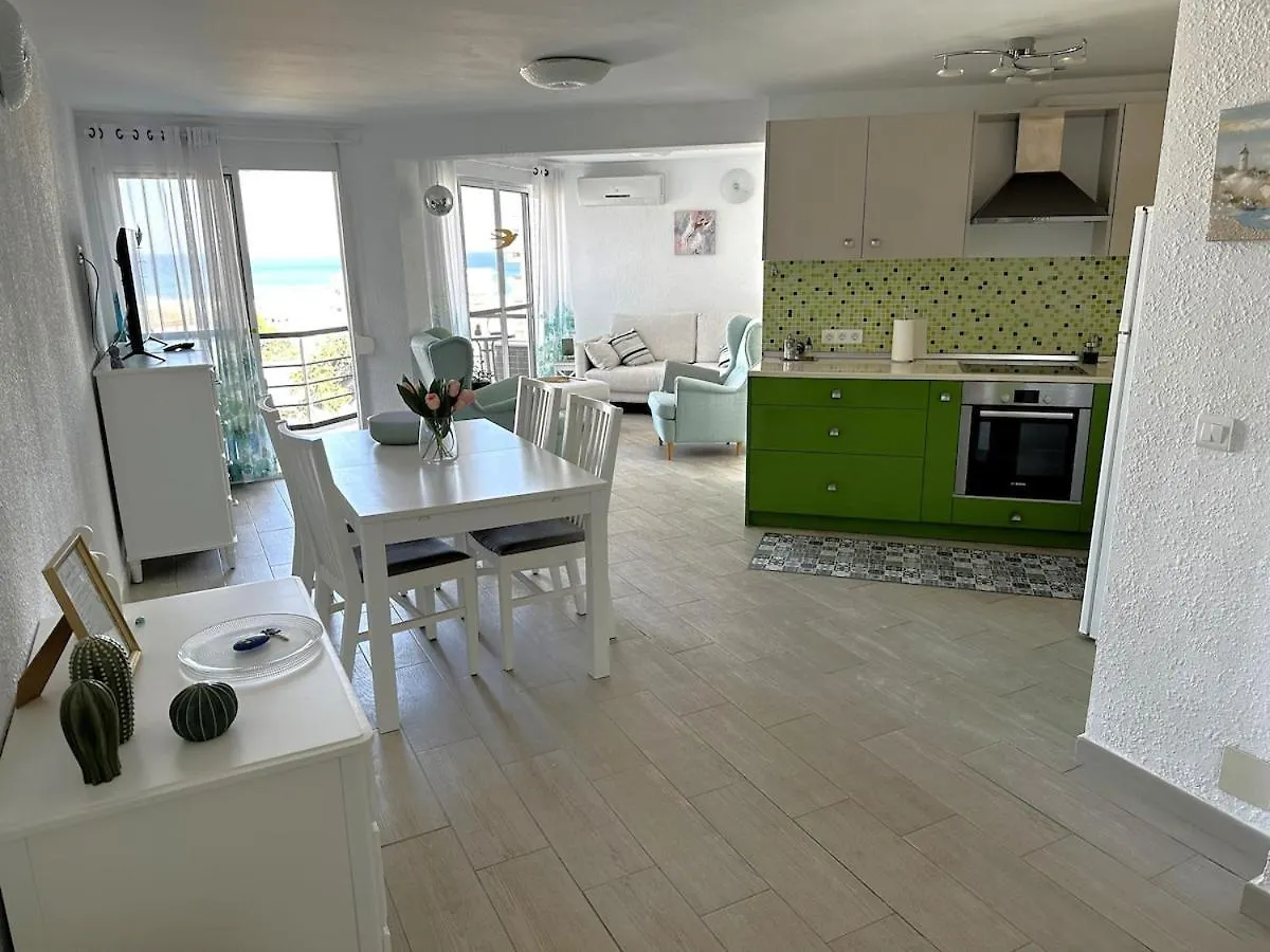 Apartment Marvelous Sea & Garden View, Near Carihuela Beach Torremolinos